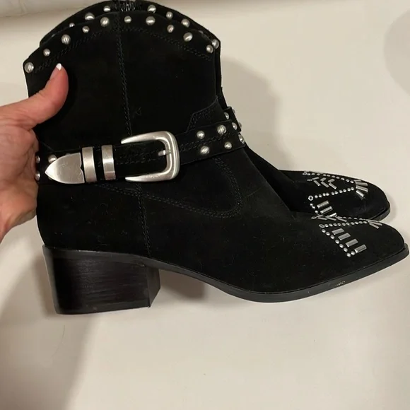 NWOT Booties! Country vibe, comfy and cute! Black suede like with silver stud - Picture 7 of 7